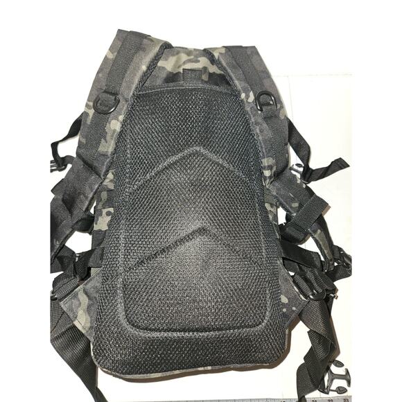 New! Backpack Assault Pack Bag Rucksack Hiking Treeking Travel Camo 17x10x6 - Picture 5 of 10